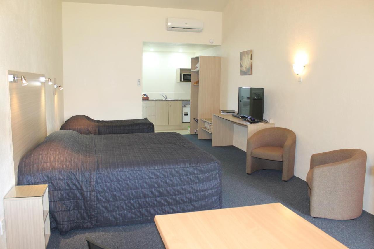 Captains Quarters Motor Inn Кембридж Екстер'єр фото